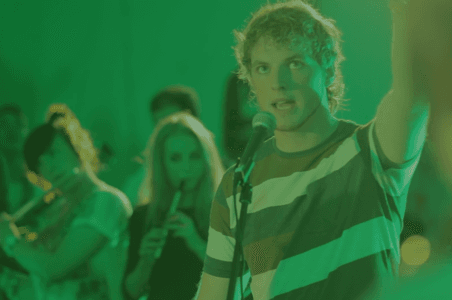 <i>Wake me up</i> en irlandais :<br> ça décoiffe !